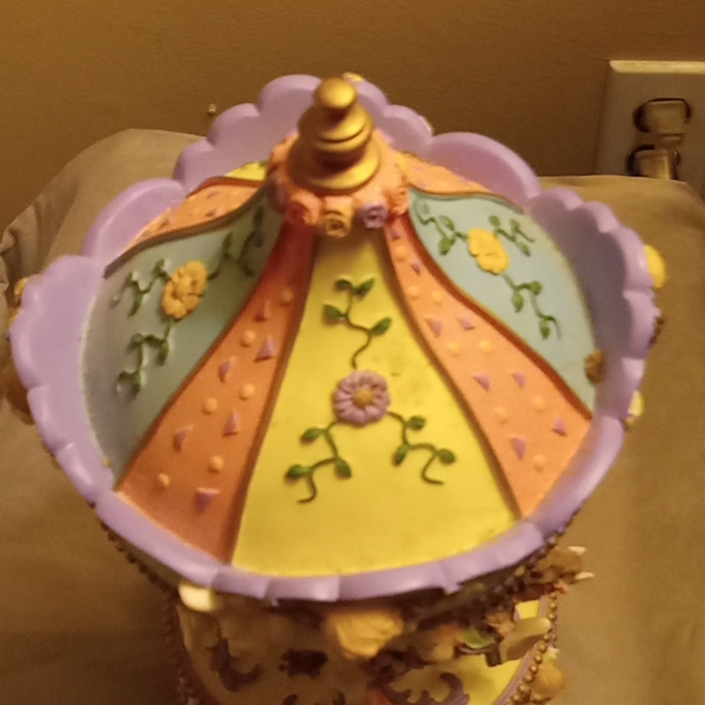 Carousel - Picture 3 of 5